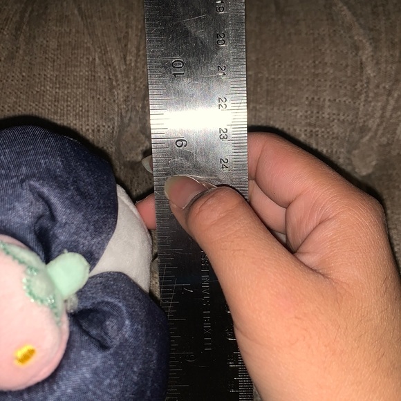 Hello Kitty Strawberry Fruit Theme Plush - Picture 4 of 5